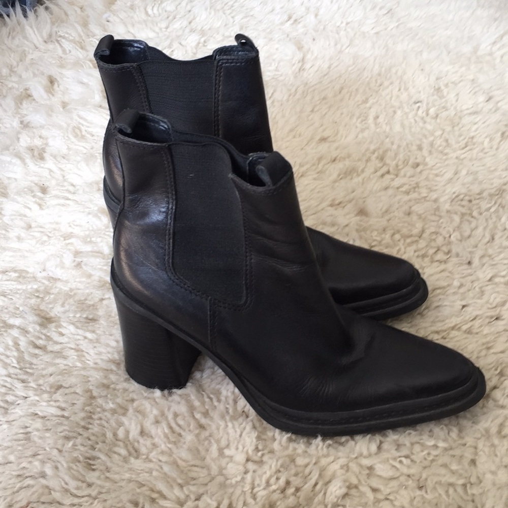 ❌SOLD❌//The most amazing ankle boots